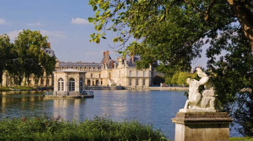 LE CHÂTEAU DE FONTAINEBLEAU